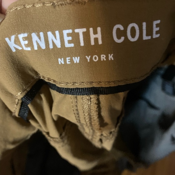 Kenneth Cole New York, Tan Pants.
Perfect for Fall or Spring. - Picture 1 of 4